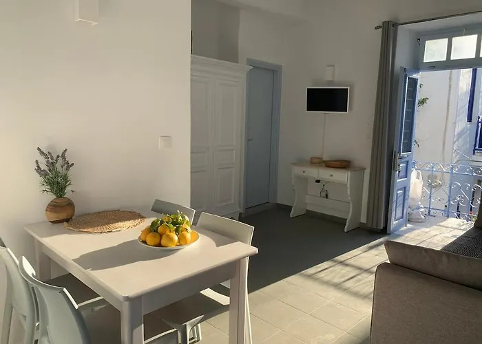 Apartment Liada Cosy Avec Balcon, Centre De Parikia Et Proche *