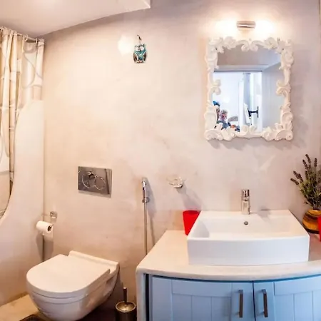 Liada Cosy Avec Balcon, Centre De Parikia Et Proche *