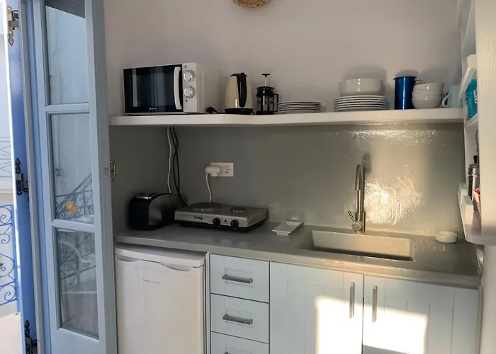 Liada Cosy Avec Balcon, Centre De Parikia Et Proche Apartman