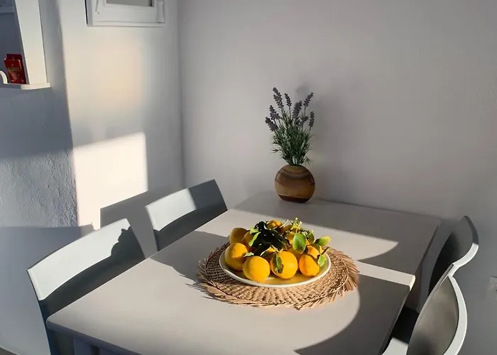 Liada Cosy Avec Balcon, Centre De Parikia Et Proche Párosz